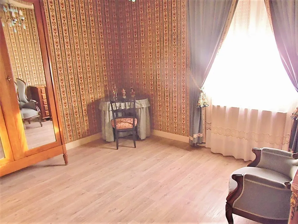 A vendre pavillon en rdc avec jardin proche écoles et commerces à la saussaye 27