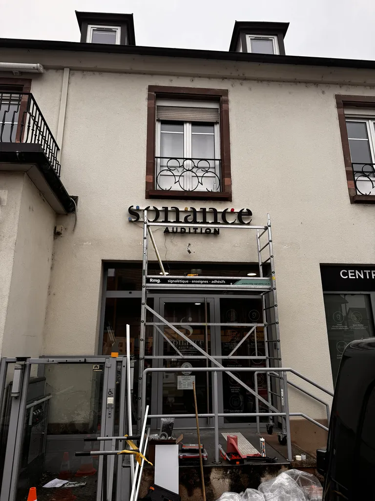 Installation d'une enseigne rétro éclairée à Hoerdt proche de Vendenheim