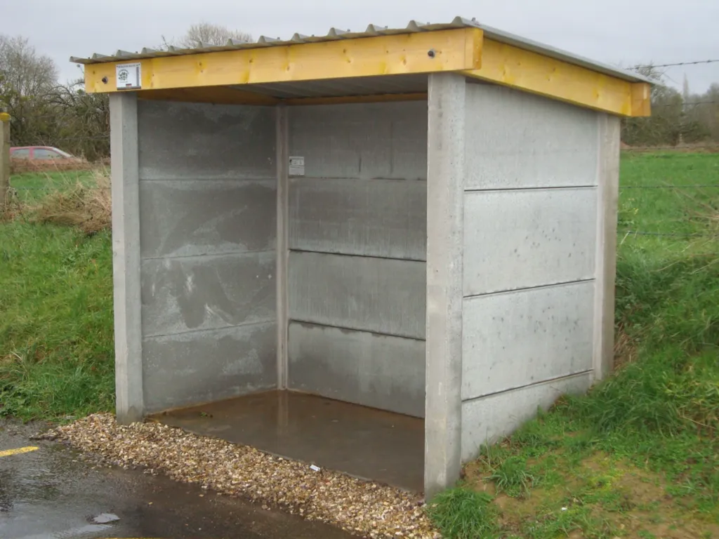 Réalisation d'un abri bus dans l'Eure 27
