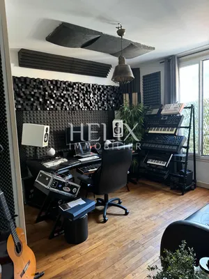 Le Vésinet Centre appartement avec une terrasse possible d'agrandir par les combles.