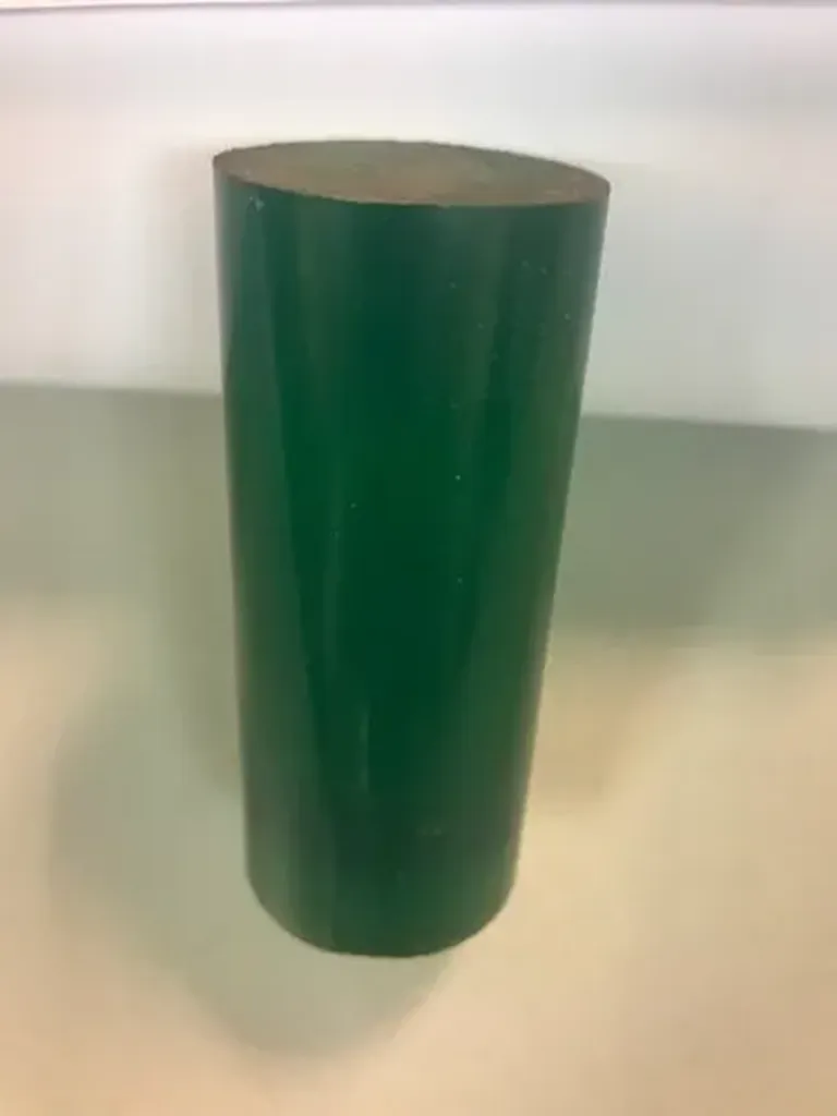 Fabrication sur mesure de manchette cylindrique en polyuréthane vert pour applications industrielles à Lyon et en Auvergne-Rhône-Alpes