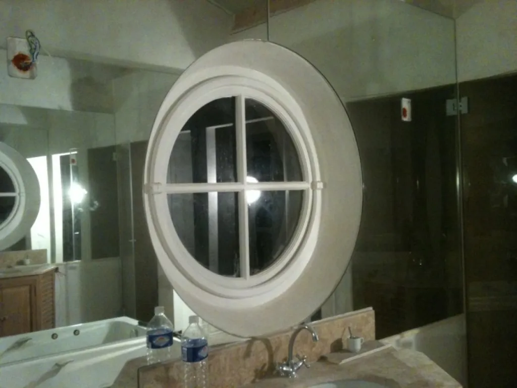 Façonnage de miroir en forme