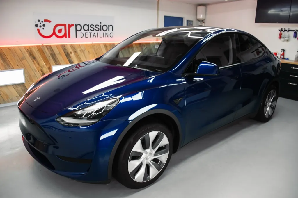 Film de protection carrosserie PPF intégral sur Tesla Model Y à Senlis