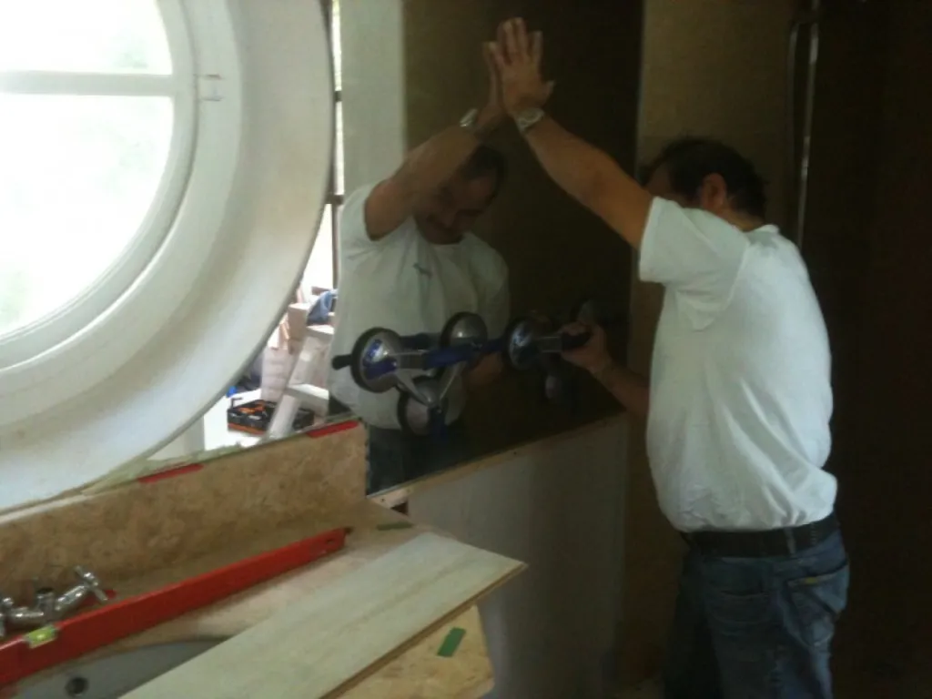 Façonnage de miroir en forme