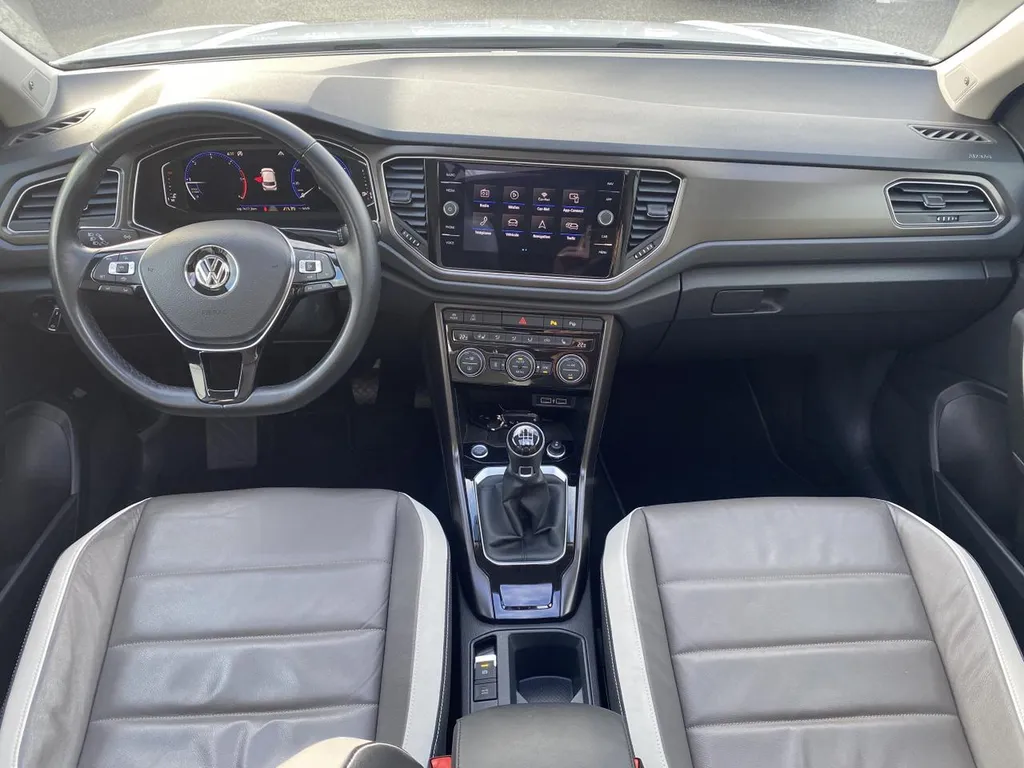 Volkswagen T-Roc 1.6 TDI 115 Carat Exclusive d’occasion proche Lillebonne – SUV fiable et équipé