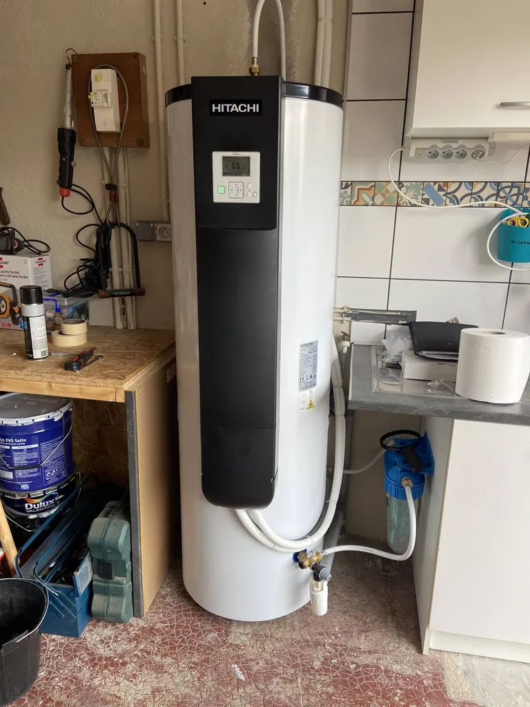 Chauffe-eau thermodynamique Hitachi : une solution économique installée à Toulon (Var)