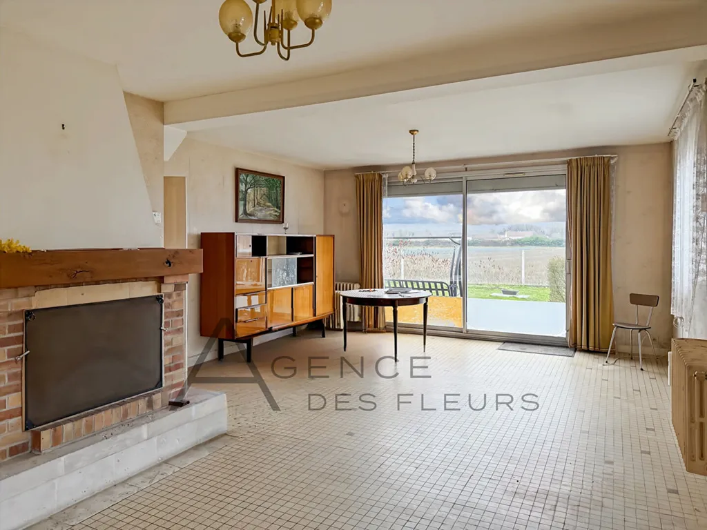 A vendre, maison à rénover de 74m² sur un terrain de 662m² située à Saint-Pierre-les-Elbeuf