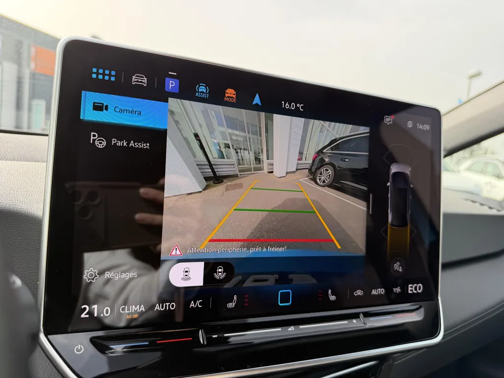 Volkswagen ID.3 d'occasion à vendre près de Le Havre : découvrez cette berline électrique disponible chez Caudebec Automobiles