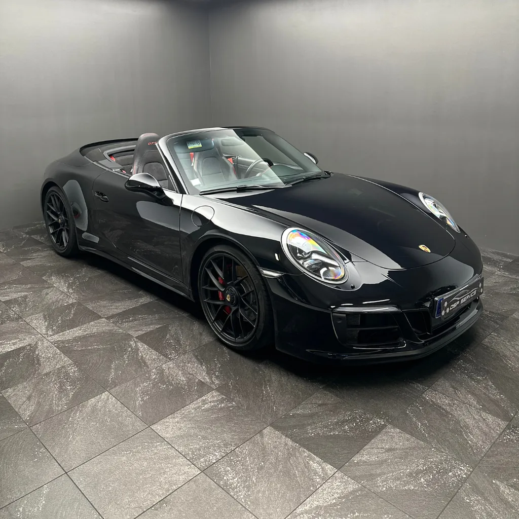 Comment protéger durablement sa Porsche 911 Carrera GTS près du Mans ?