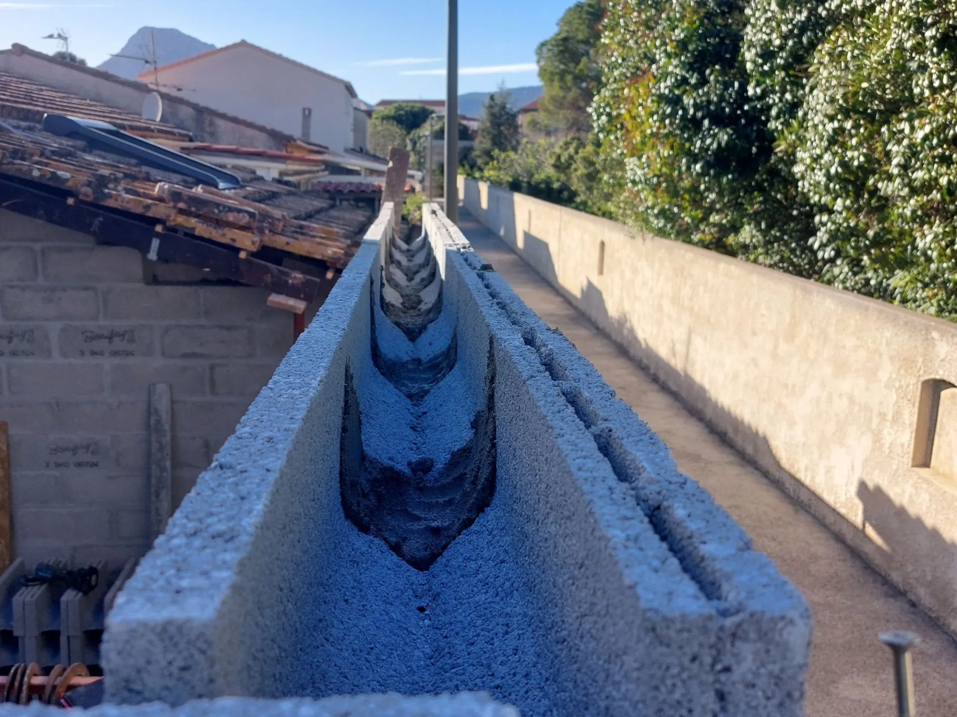 Rénovation complète d'une toiture et bord de toit à La Garde dans le Var