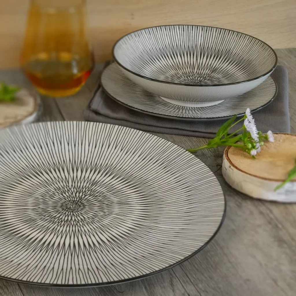 ASSIETTE PORCELAINE HYPNOSE MEDARD DE NOBLAT