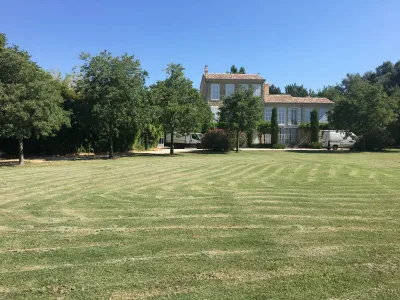 Tonte  de pelouse chez un particulier