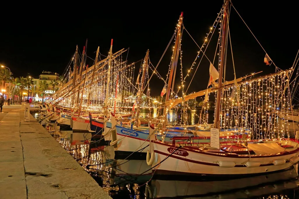 Comment me rendre à Sanary-sur-mer avec un chauffeur privé avec minibus ?