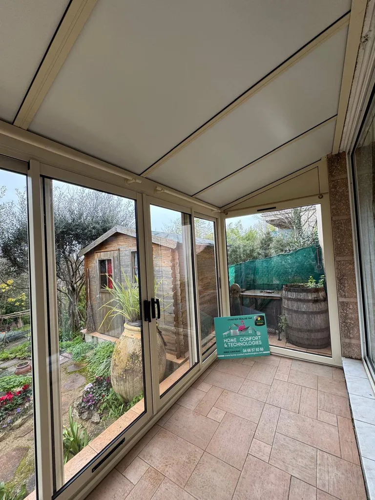 Installation d'une véranda AKENA sur mesure sur la commune de Nîmes dans le Gard