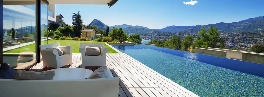 Vente, installation et rénovation de piscines béton, hors sol et bois dans le 04 et le 83