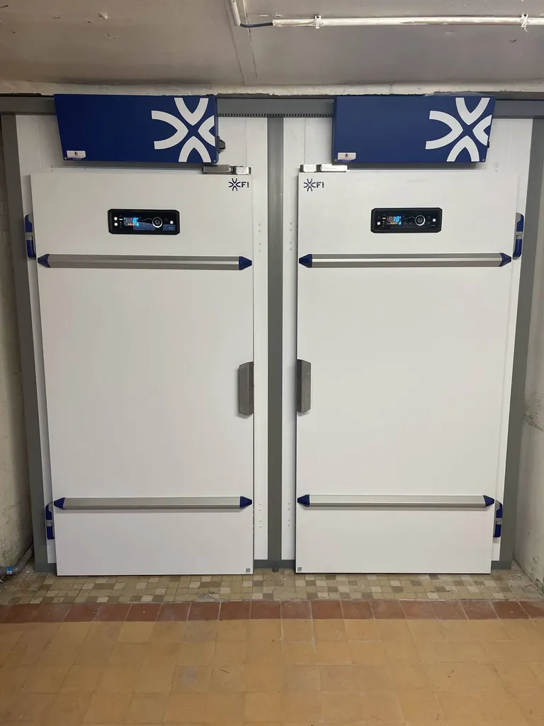 Pose d'une chambre de pousse de marque CFI pour une boulangerie à Fécamp 76