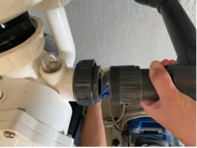 Attestation d'étanchéité canalisations piscine pour constructeur de piscines à Orléans dans le 45 : SABACA VAL DE LOIRE spécialiste en contrôle de fuite sur piscine sans destruction