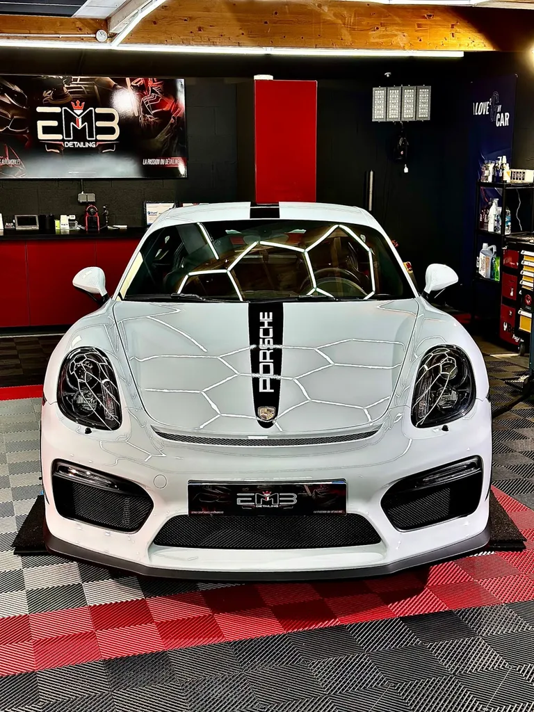 la meilleure protection carrosserie PPF voiture protection carrosserie Lyon Porsche GT4
