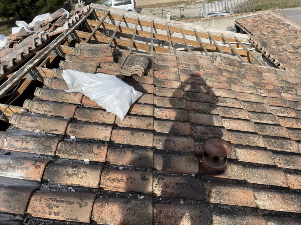 Rénovation d’une toiture de maison avec isolation sur Saint Victoret près de Martigues