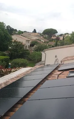 Académie de Dance d'Aix en Provence, Installation et reprise d'une installation de 6 Kwc sur Puyricard 13540 Aix-en-Provence