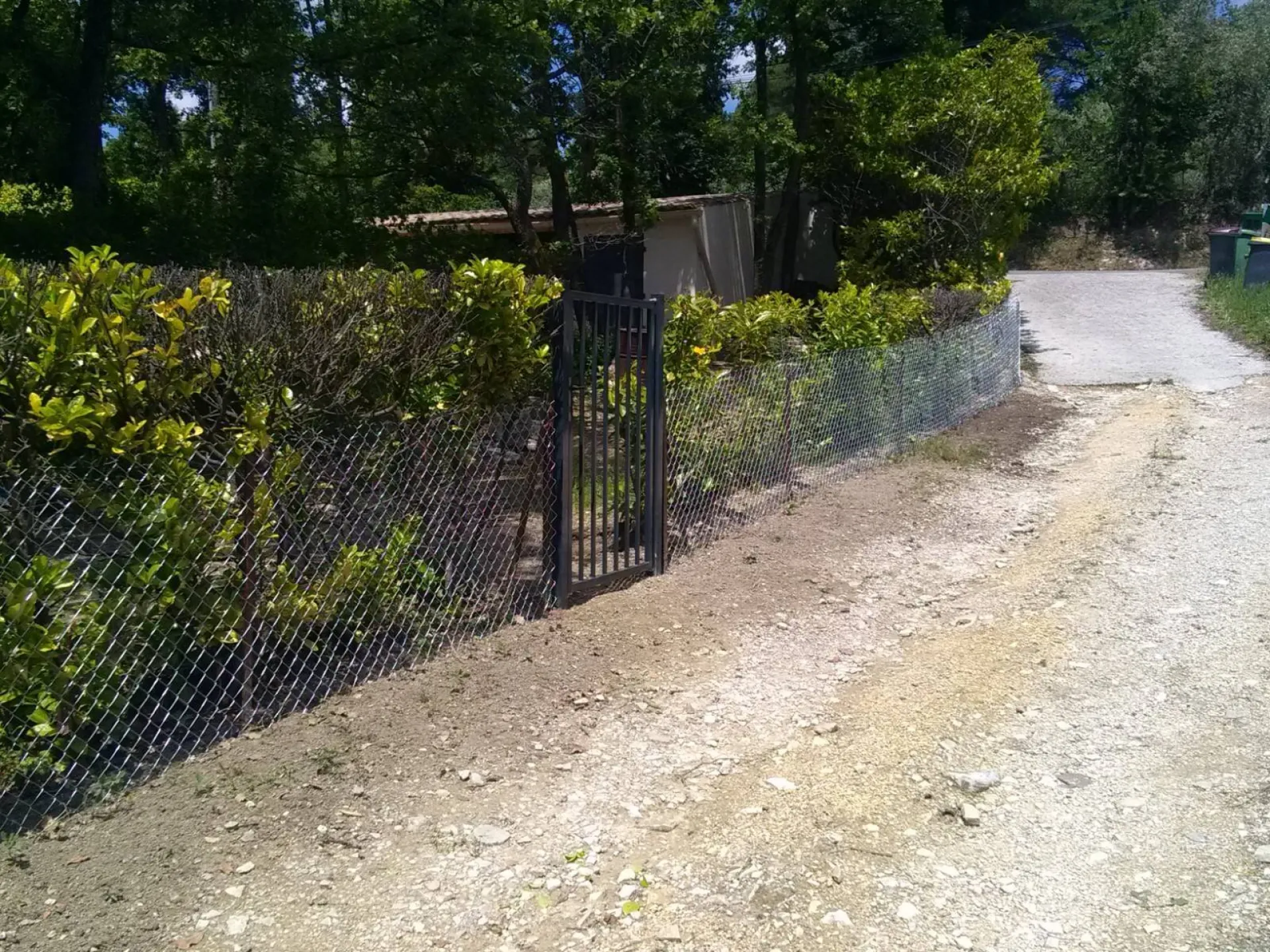 Les types de clôture de jardin traditionnelle à Ventabren
