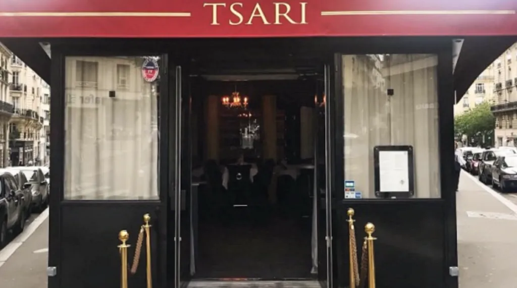 Location - Boutique 245 m², Trocadéro, Passy, Avenue Paul Doumer 75116 PARIS
