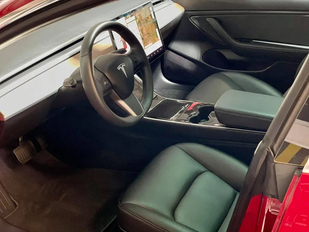 Prix d'un traitement céramique tesla model 3 à Lyon