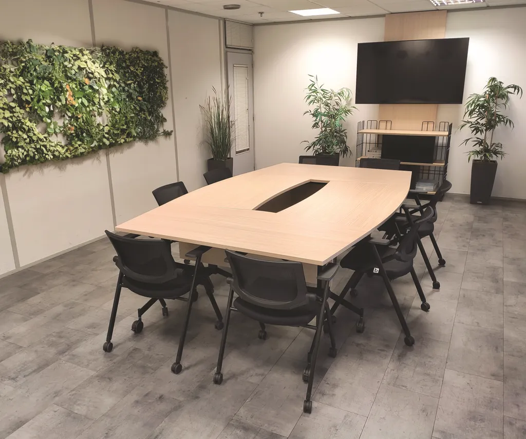 Table de réunion Eureka 10 personnes de Buronomic chez CONCEPTYS Aménagement à Alès