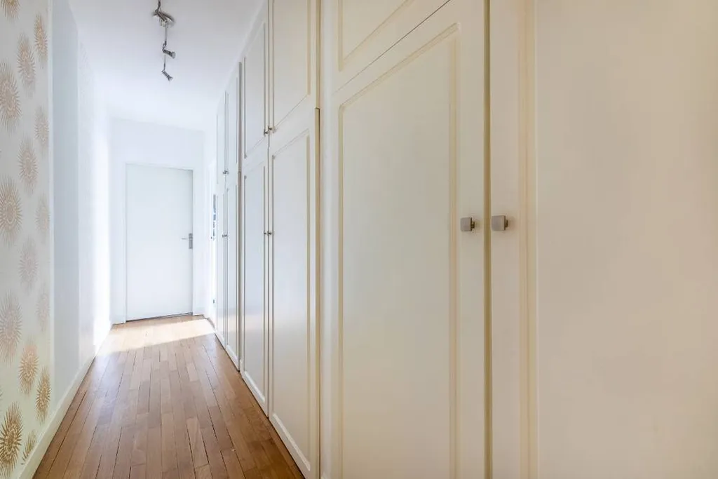 A vendre appartement avec balcon à Neuilly 92200