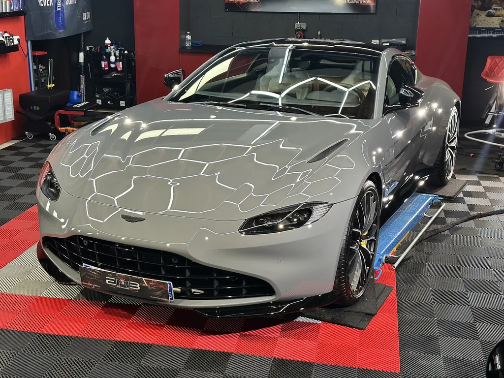 Protection Film PPF et traitement céramique carrosserie Aston Martin Vantage 
