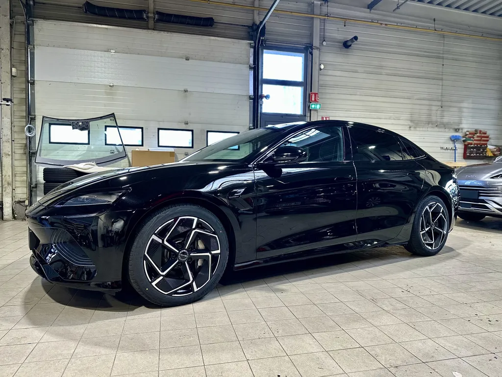 Partenariat BYD – Traitement céramique et detailing haut de gamme à Lyon proche Ecully 