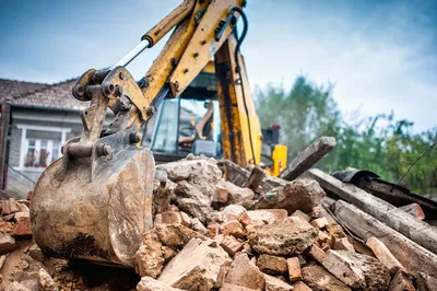 Effectuer des travaux de démolition avec évacuation des gravats dans le Var et les Alpes-Maritimes