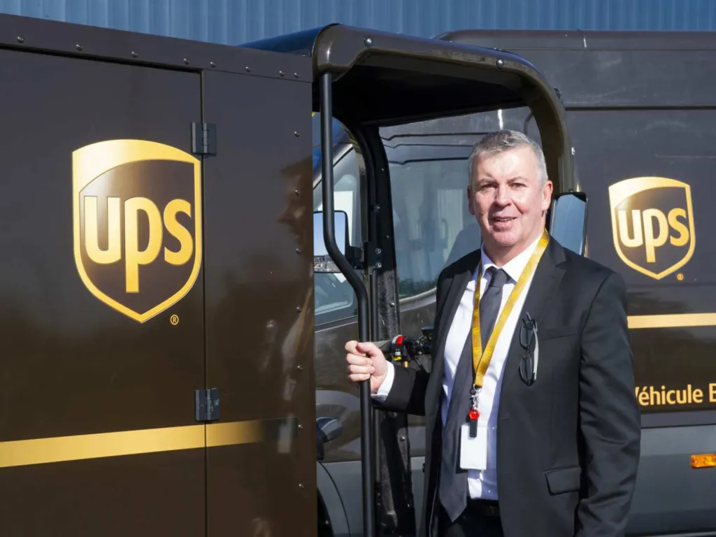 reportage événementiel inauguration du nouveau Hub UPS Lyon Saint Exupéry véhicule electrique