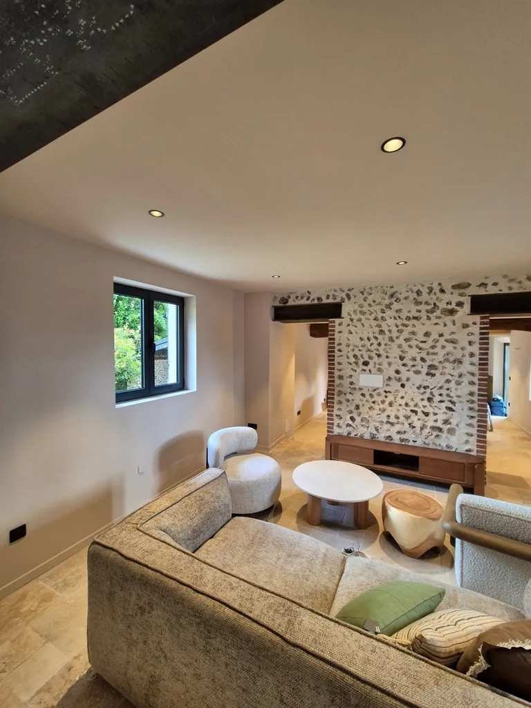 Rénovation d'un pavillon tout en couleurs, entre Alençon et Verneuil d'Avre et d'Iton