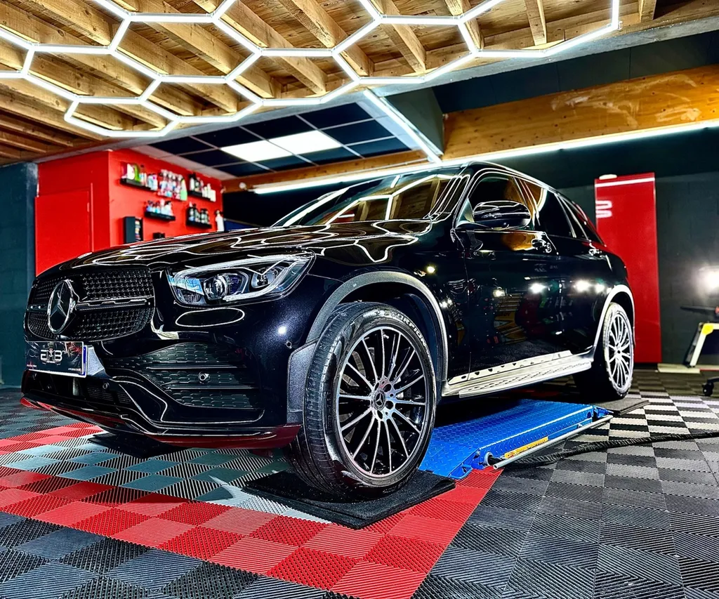 Rénovation carrosserie traitement céramique Mercedes GLC