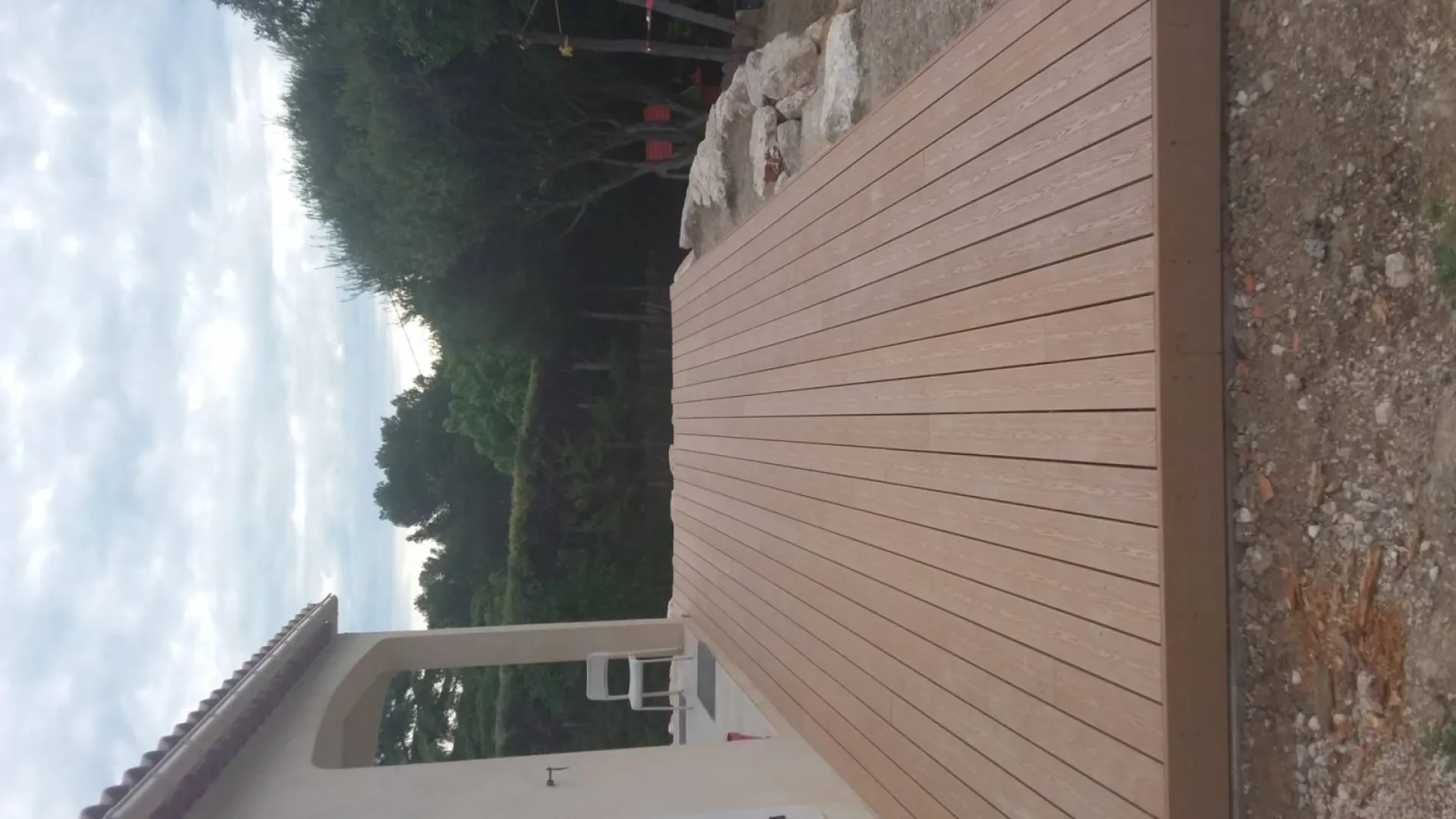 réalisation terrasse bois composite pays salonais et ses alentours 13