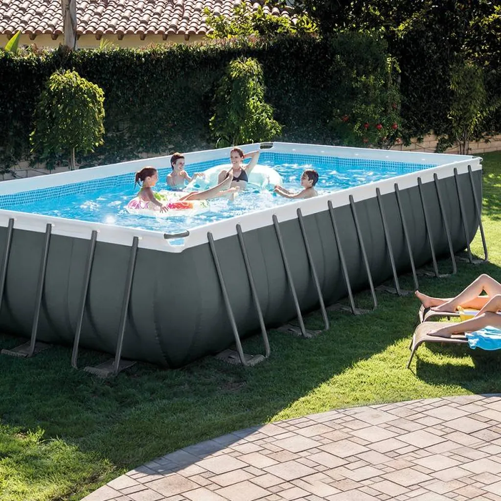 INTEX Ultra XTR Rectangulaire chez Aquarev'Piscines à Villeneuve dans le 04