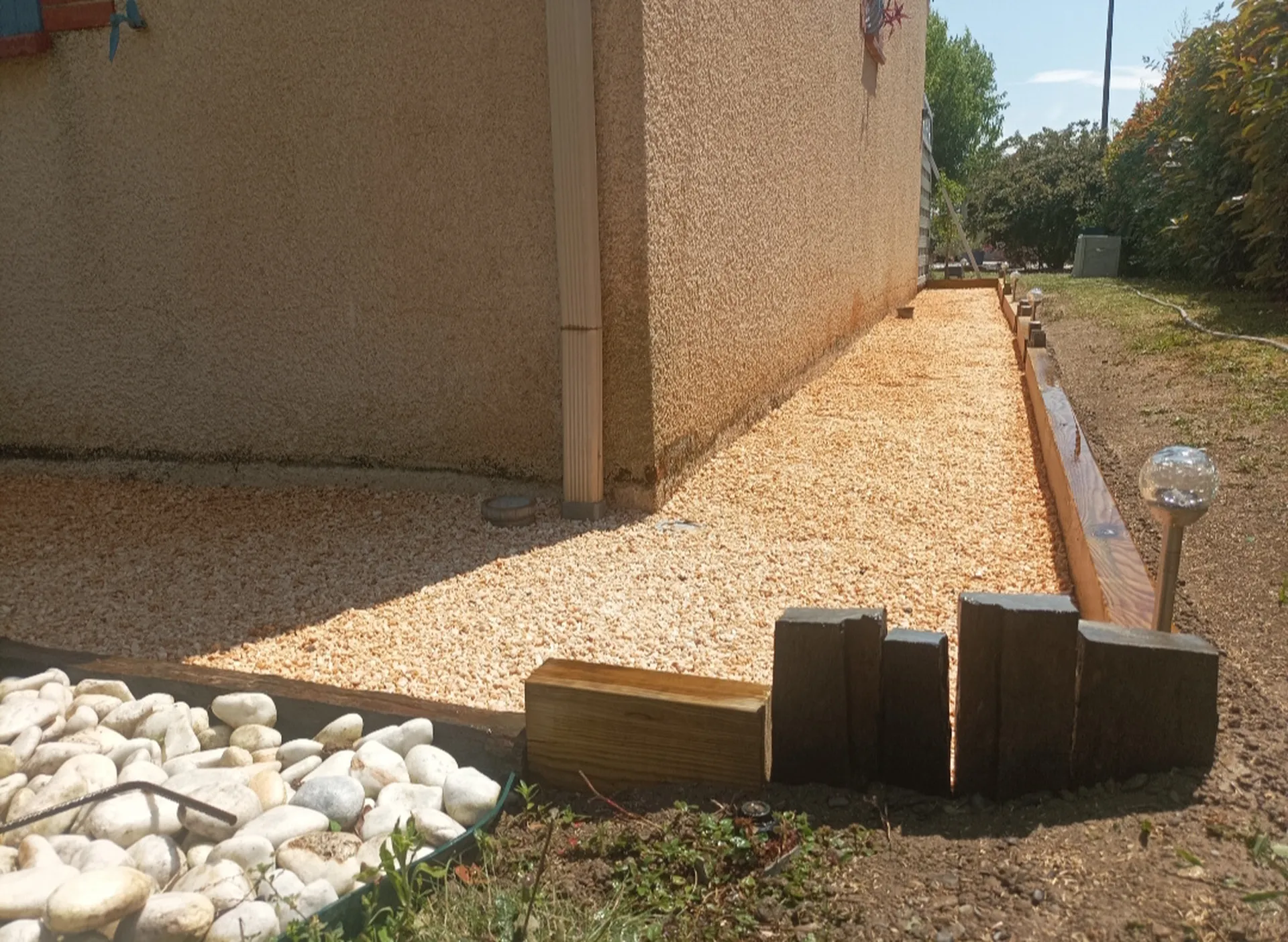 Aménagement d’allées, chemins et entrées de jardin à Muret et Toulouse