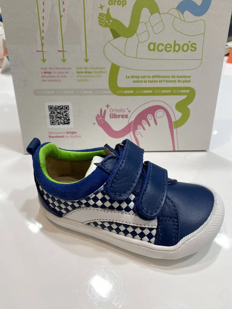 chaussure de marche barefoot à scratch près de Caudéran