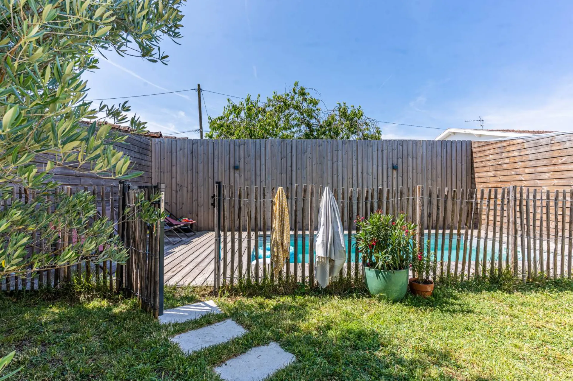 Vendue Très belle maison en pierre rénovée Mérignac limite Caudéran  