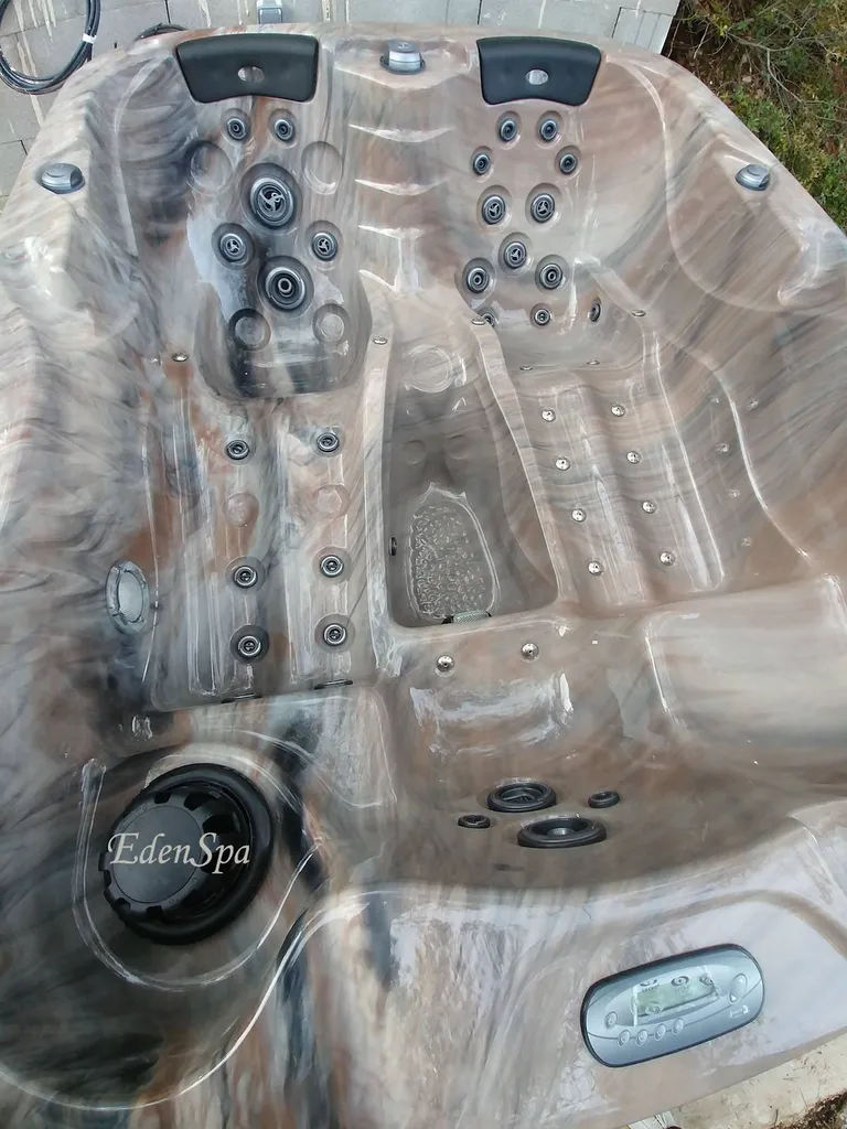 jacuzzi canadien 3 places marseille