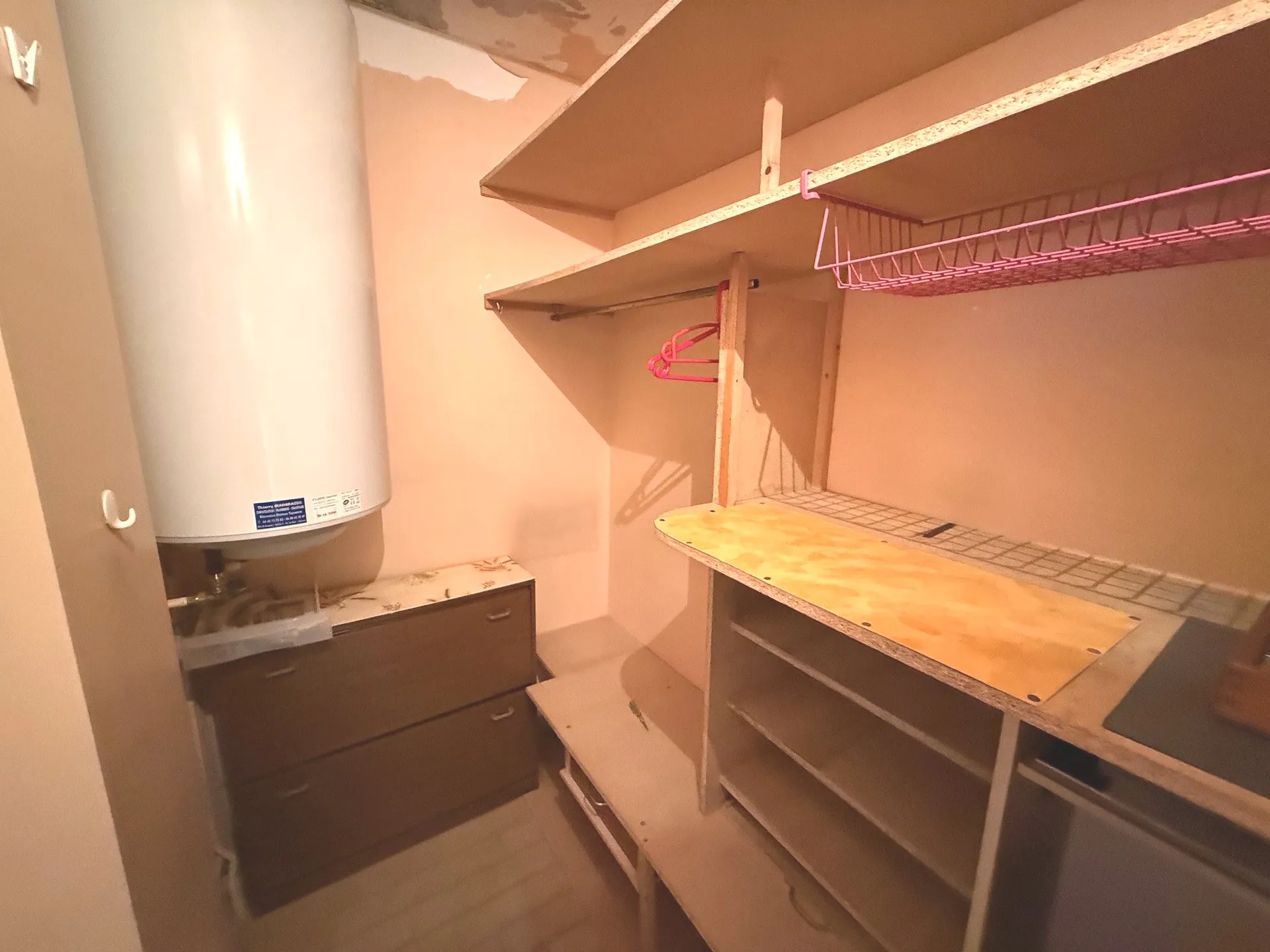 Vente - Carnoux en Provence - T4 avec balcon de 6 m² ainsi qu'une place de parking.