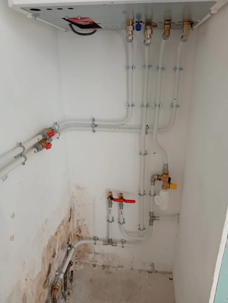  Installation d’une chaudière électrique de marque GRETEL à Montreuil