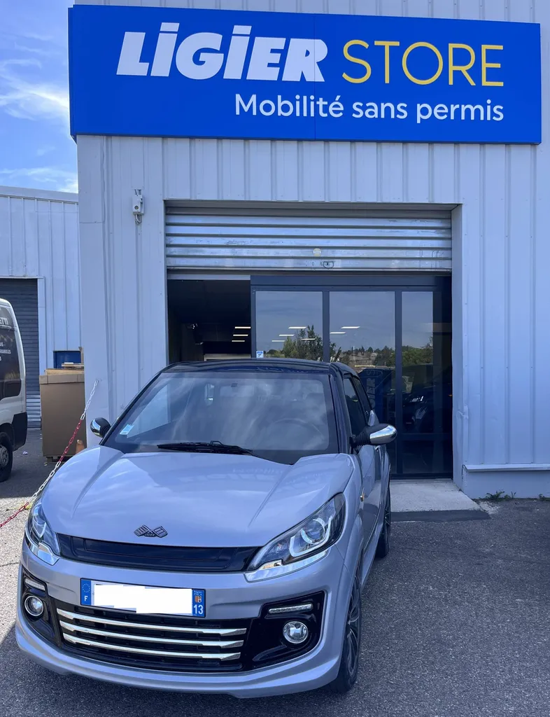 LIGIER JS50 L Elegance chez Minicar à Rognac