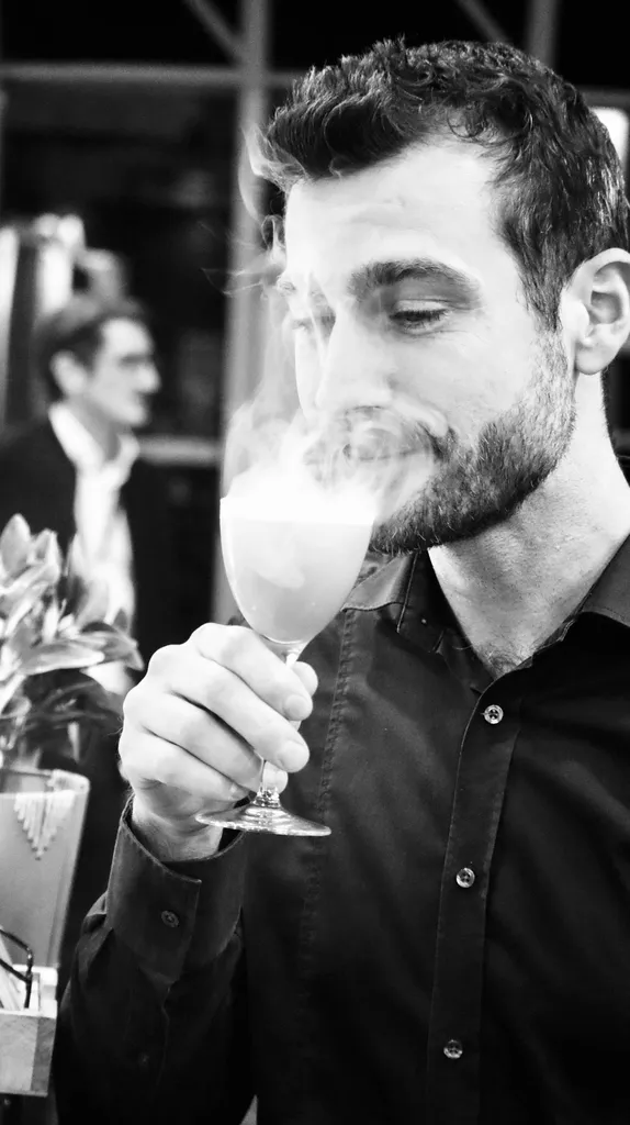 Bar à cocktails mobile lors d’un événement corporate à Lyon