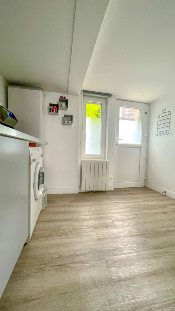 F2 - place de la Rougemare à Rouen avec terrasse privative