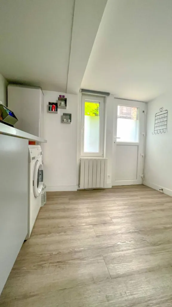 F2 - place de la Rougemare à Rouen avec terrasse privative