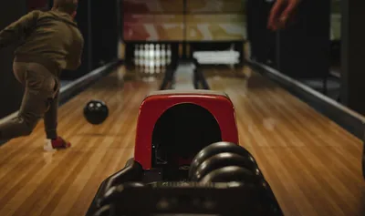 Jouer au bowling avec ses employés à Rouen dans le 76