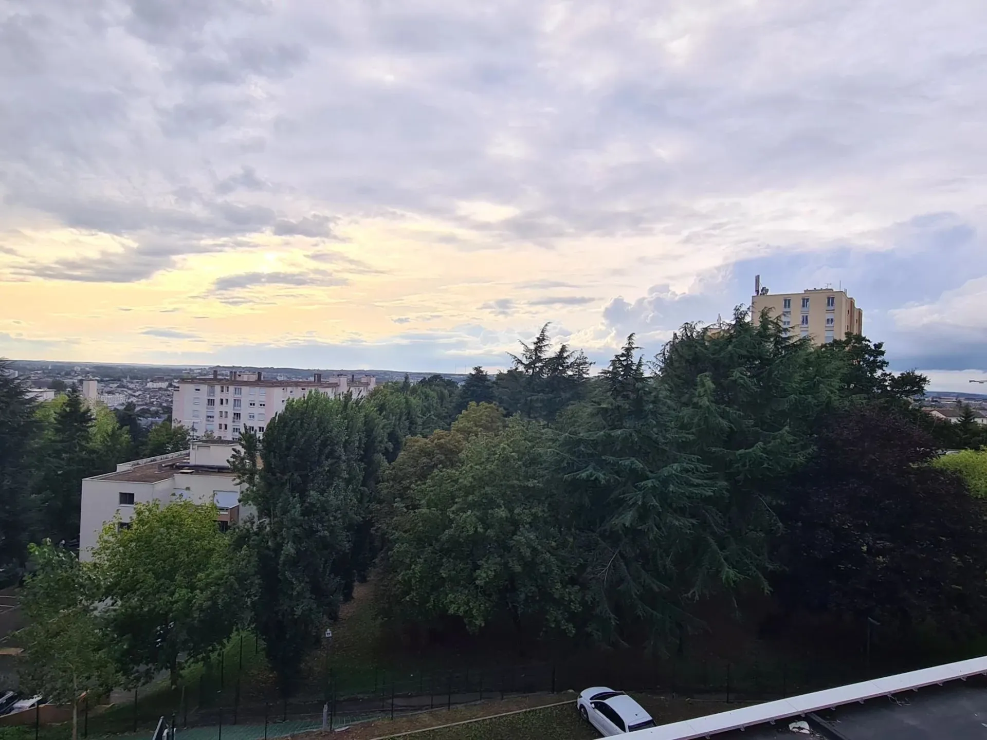 Appartement à vendre avec balcon le Mans dans un quartier calme