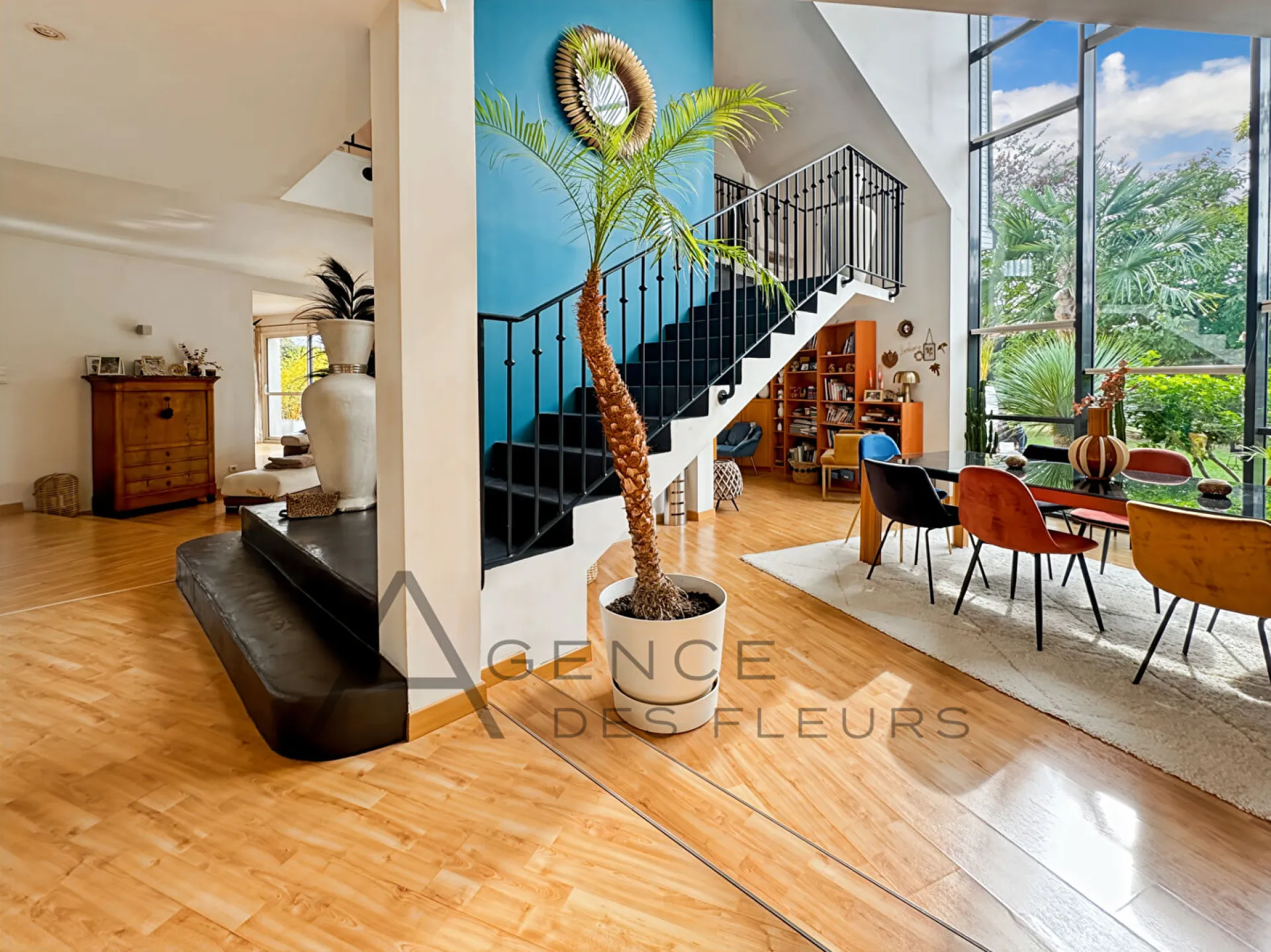 A vendre, maison d'architecte d'exception de 235 m² sur un terrain de 1300 m² située à La Londe